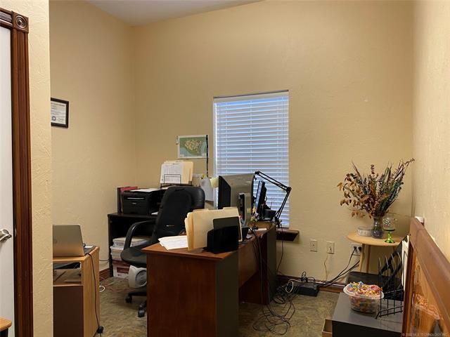 407 Cherokee Ave, McAlester, OK 74501